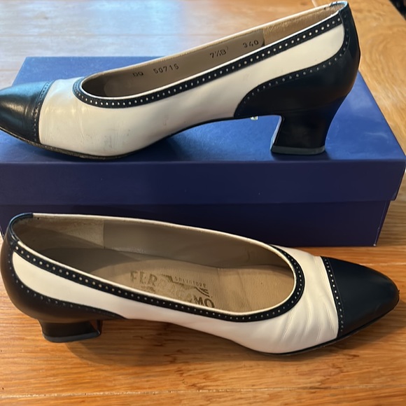Two tone (navy and white) 2” heels . Lightly worn - Picture 2 of 2